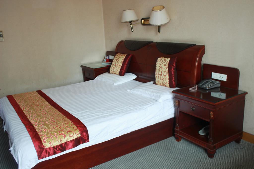 Taizhou Taishan Business Hotel الغرفة الصورة